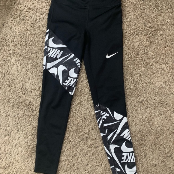 Nike Kids Black and White Graphic Leggings - Picture 1 of 1